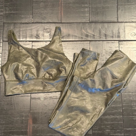 Offline by Aerie Green Faux Leather Set - Picture 2 of 6